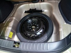2013 1.5L CVT 豪华女性版