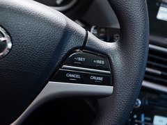 2013 1.5L CVT 豪华女性版