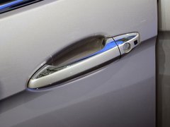 2013 1.5L CVT 豪华女性版