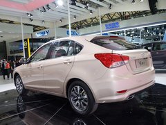 2013 1.5L CVT 豪华女性版