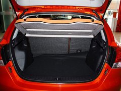 2013 1.5L CVT 豪华女性版