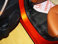 2013 1.5L CVT 豪华女性版