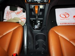 2013 1.5L CVT 豪华女性版