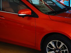 2013 1.5L CVT 豪华女性版