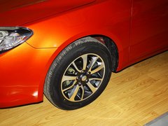 2013 1.5L CVT 豪华女性版