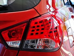 2013 1.5L CVT 豪华女性版