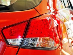 2013 1.5L CVT 豪华女性版