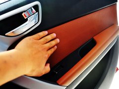 2013 1.5L CVT 豪华女性版