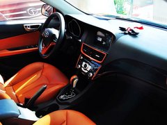 2013 1.5L CVT 豪华女性版