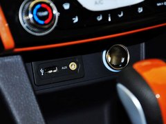 2013 1.5L CVT 豪华女性版