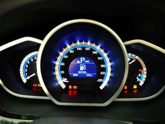 2013 1.5L CVT 豪华女性版
