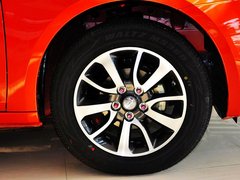 2013 1.5L CVT 豪华女性版