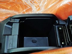 2013 1.5L CVT 豪华女性版