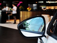2013款 1.6L 自动 风尚敞篷版