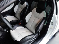 2013款 1.6L 自动 风尚敞篷版