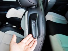 2013款 1.6L 自动 风尚敞篷版