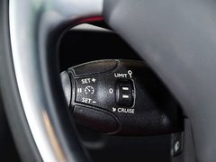 2013款 1.6L 自动 风尚敞篷版