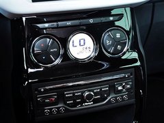 2013款 1.6L 自动 风尚敞篷版