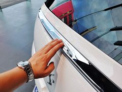2013款 1.6L 自动 风尚敞篷版