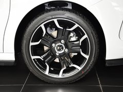 2013款 1.6L 自动 至尊敞篷版