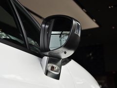 2013款 1.6L 自动 至尊敞篷版