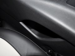 2013款 1.6L 自动 至尊敞篷版