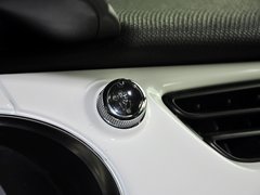 2013款 1.6L 自动 至尊敞篷版