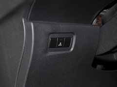 2013款 1.6L 自动 至尊敞篷版