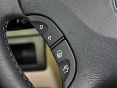 2013款 3.0L 自动 舒适版 7座