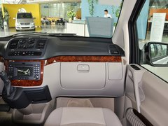 2013款 3.0L 自动 舒适版 7座
