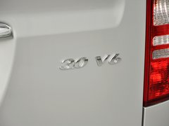2013款 3.0L 自动 舒适版 7座