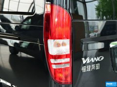 2013款 3.0L 自动 舒适版 7座