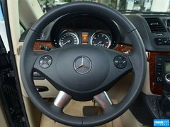 2013款 3.0L 自动 舒适版 7座