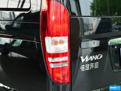 2013款 3.0L 自动 礼遇版 7座