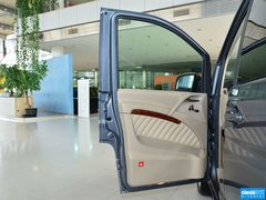 2013款 3.0L 自动 礼遇版 7座