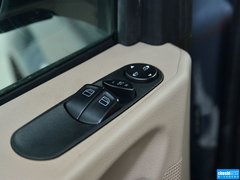 2013款 3.0L 自动 礼遇版 7座