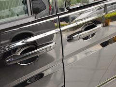 2013款 3.0L 自动 领航版 7座