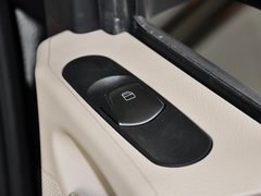 唯雅诺 2013款 3.0L 自动 领航版 7座