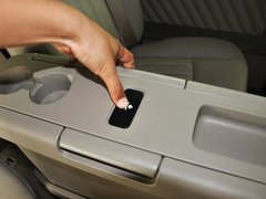 唯雅诺 2013款 3.0L 自动 领航版 7座