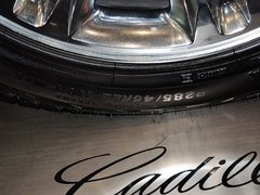 2013款 ESV 6.2L 自动 铂金版加长型 6座