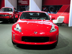 2013款 370Z 3.7L 自动 Coupe