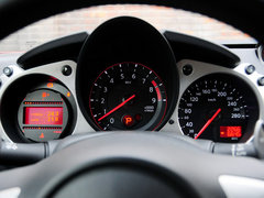 2013款 370Z 3.7L 自动 Coupe