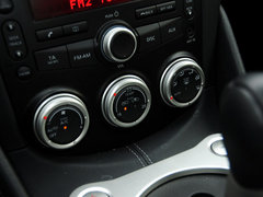 2013款 370Z 3.7L 自动 Coupe