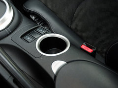 2013款 370Z 3.7L 自动 Coupe