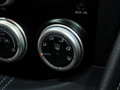 2013款 370Z 3.7L 自动 Coupe