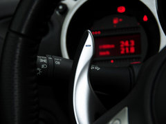 2013款 370Z 3.7L 自动 Coupe