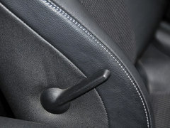 2013款 370Z 3.7L 自动 Roadster