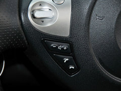 2013款 370Z 3.7L 自动 Roadster
