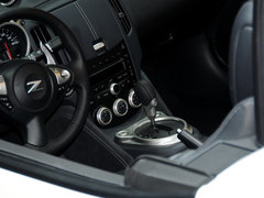2013款 370Z 3.7L 自动 Roadster