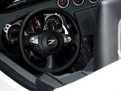 2013款 370Z 3.7L 自动 Roadster